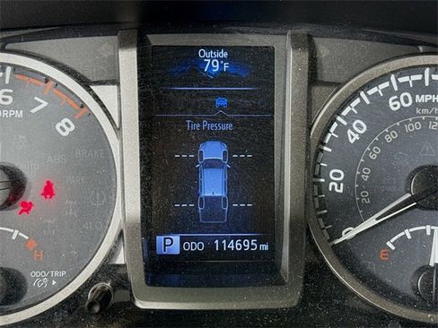 Certified 2017 Toyota Tacoma SR5 image 12