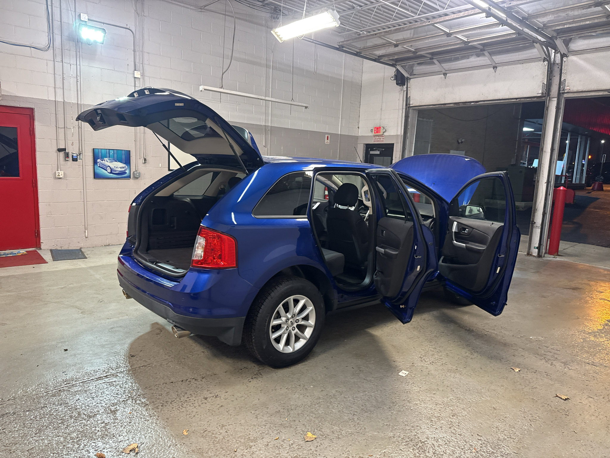 Used 2013 Ford Edge SE FWD image 14