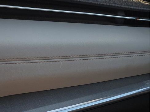 Used 2024 Jeep Compass Limited image 27