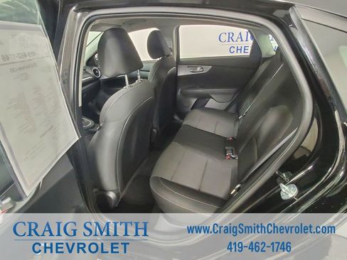 Used 2022 Kia Forte LXS w/ LXS Technology Package image 12