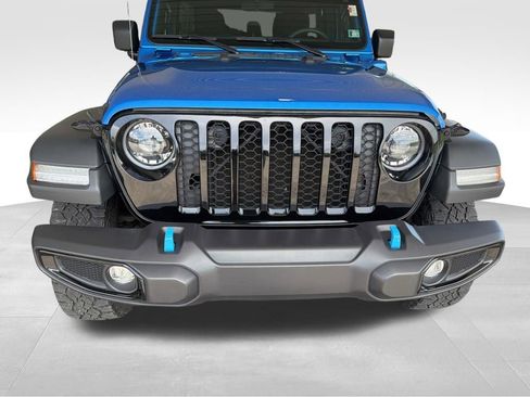 Used 2023 Jeep Wrangler Unlimited AWD/4WD image 8