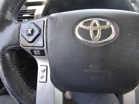Used 2016 Toyota 4Runner SR5 AWD/4WD image 15