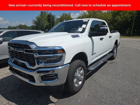 Used 2026 RAM 2500 Big Horn AWD/4WD image 3