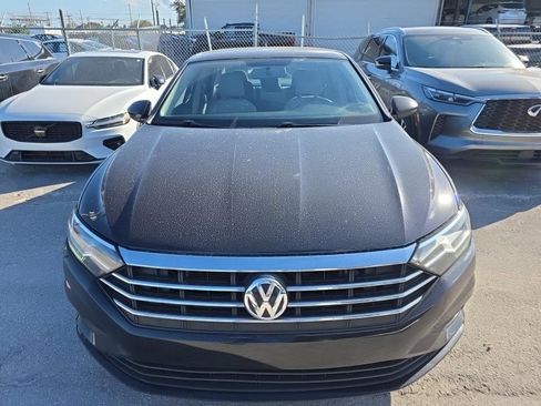 Used 2021 Volkswagen Jetta S image 2