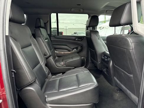 Used 2016 Chevrolet Suburban LT w/ Luxury Package AWD/4WD image 12