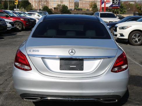 Used 2017 Mercedes-Benz C 300 Sedan image 7