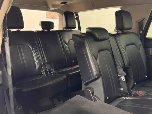 Used 2021 Ford Expedition Max Platinum image 18