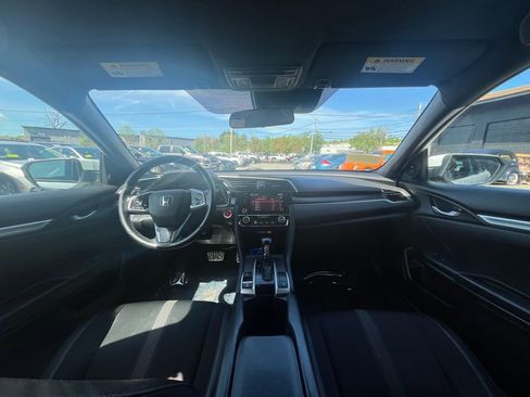 Used 2020 Honda Civic Sport image 17