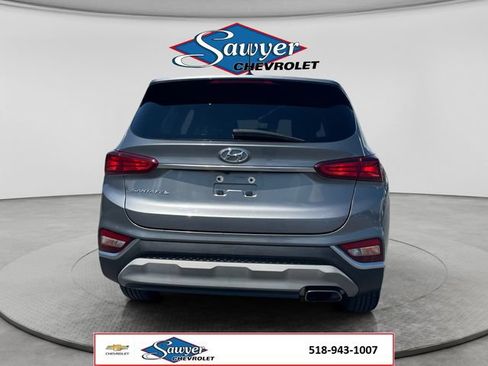 Used 2019 Hyundai Santa Fe SE FWD image 4