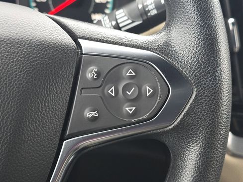 Used 2022 Chevrolet Traverse LS w/ LPO, Floor Liner Package image 39