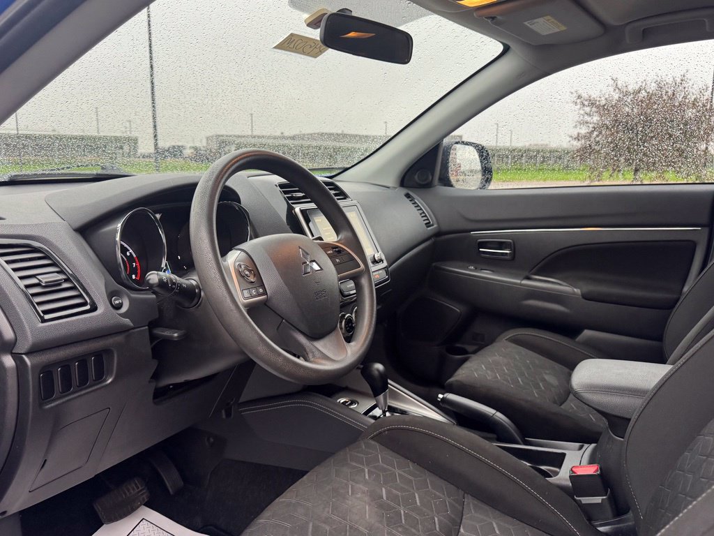Used 2020 Mitsubishi Outlander Sport ES AWD/4WD image 8