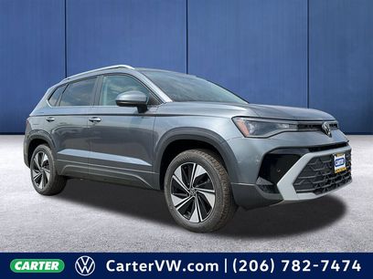 New 2025 Volkswagen Taos SE