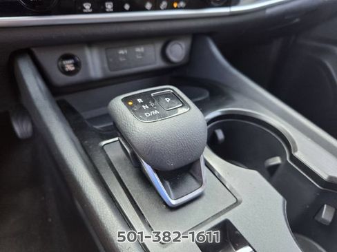 Used 2025 Nissan Rogue SV AWD/4WD image 24
