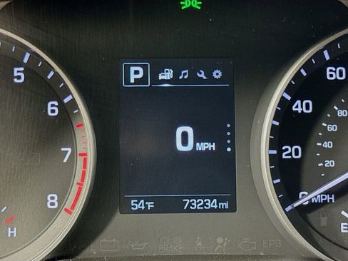 Used 2018 Hyundai Elantra SEL image 24