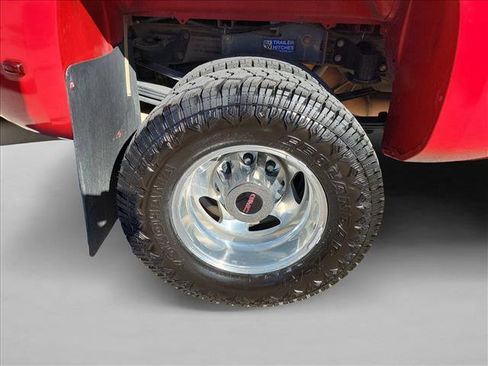 Used 2015 GMC Sierra 3500 SLT w/ Duramax Plus Package image 11