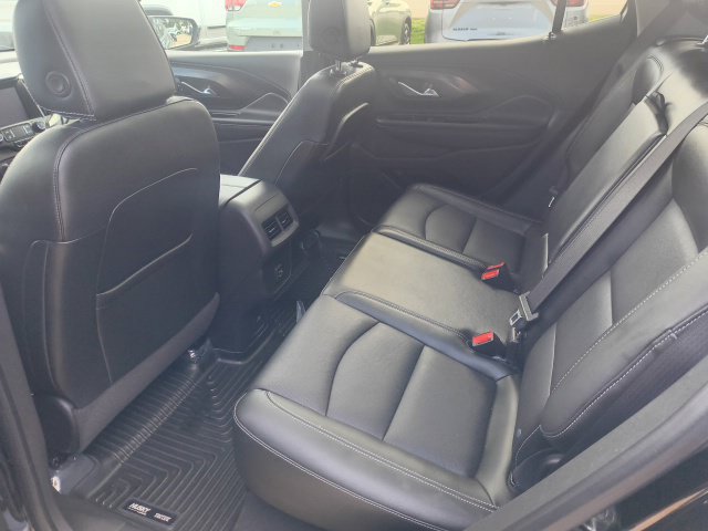 Used 2022 GMC Terrain SLT w/ Infotainment Package II AWD/4WD image 13