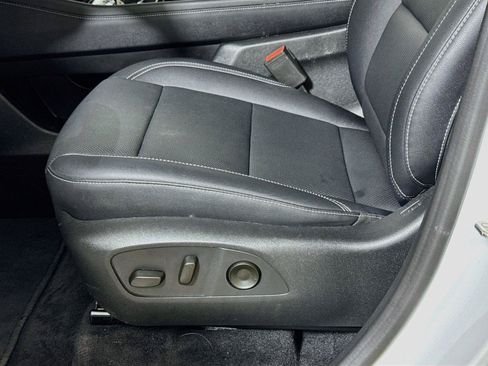 Used 2026 Chevrolet Traverse LT AWD/4WD image 17
