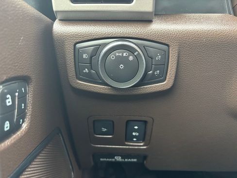 Used 2017 Ford F250 King Ranch w/ King Ranch Ultimate Package image 37