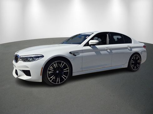 Used 2018 BMW M5 w/ Executive Package image 3