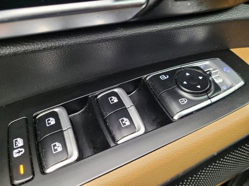 Used 2022 Kia Telluride SX w/ Towing Package FWD image 27