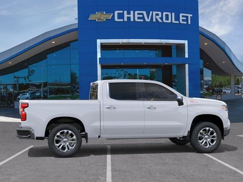 New 2026 Chevrolet Silverado 1500 LTZ w/ LTZ Premium Package AWD/4WD image 31