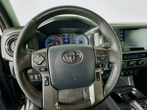 Certified 2020 Toyota Tacoma TRD Off-Road image 11