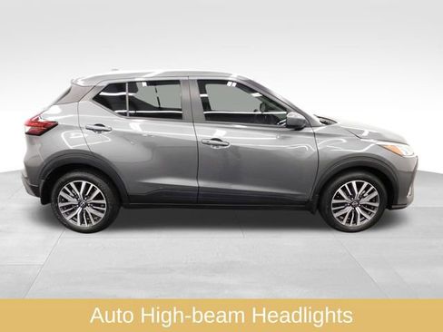 Used 2024 Nissan Kicks SV image 12