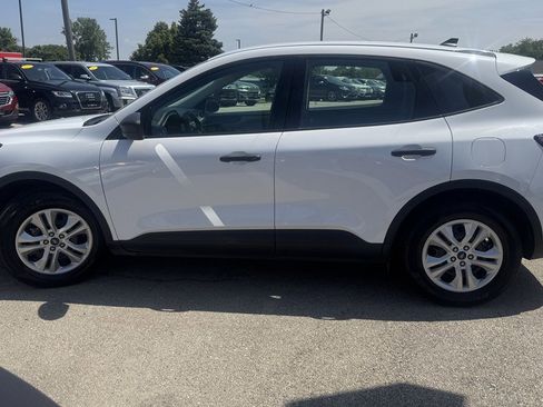 Used 2022 Ford Escape S FWD image 5