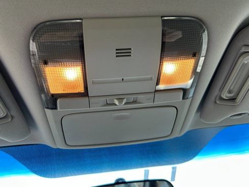 Used 2012 Subaru Outback 3.6R Premium image 24