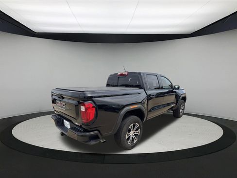 Used 2024 GMC Canyon AT4 AWD/4WD image 7
