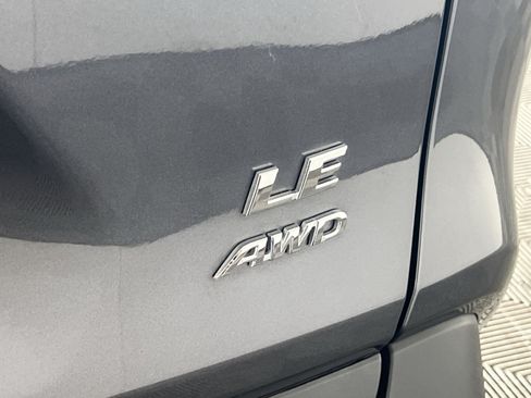 Used 2025 Toyota RAV4 LE AWD/4WD image 28