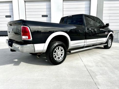 Used 2014 RAM 2500 Laramie image 3
