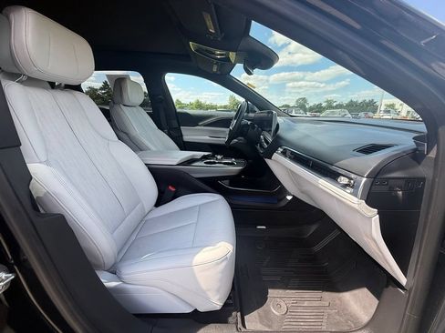 Certified 2024 Cadillac Lyriq Luxury w/ LPO, Floor Liner Package AWD/4WD image 34
