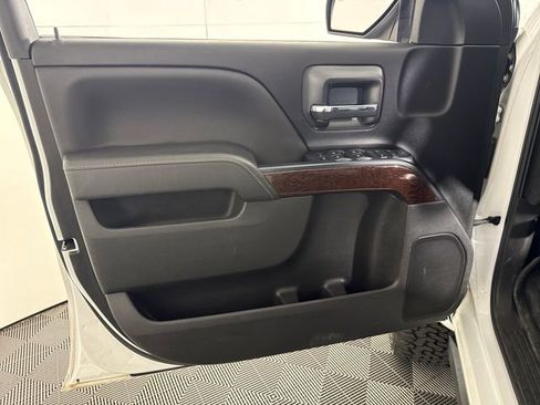 Used 2018 GMC Sierra 1500 SLE w/ SLE Value Package image 22