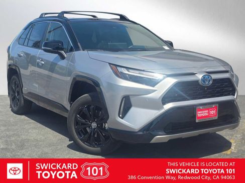 Used 2023 Toyota RAV4 XSE AWD/4WD image 1