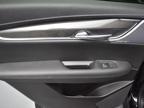 Used 2023 Cadillac XT5 Sportv image 24