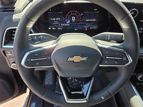 New 2025 Chevrolet Suburban Premier image 10