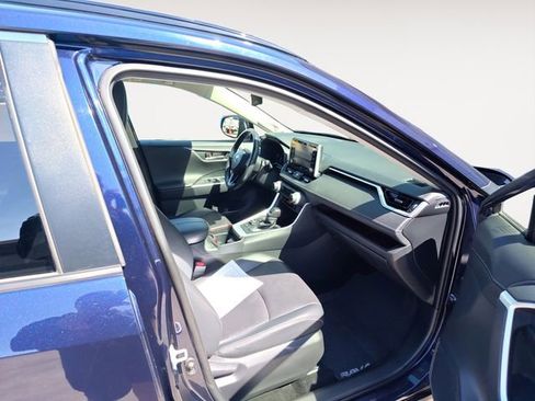 Used 2019 Toyota RAV4 Limited AWD/4WD image 14
