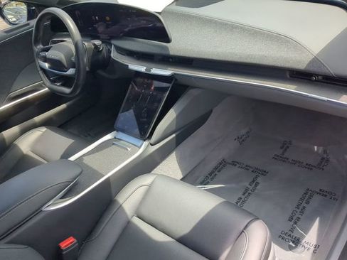 Used 2024 Lucid Air Pure RWD image 12