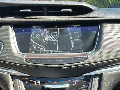 Used 2018 Cadillac XT5 Premium Luxury image 20