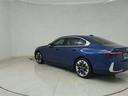 Used 2025 BMW 540i xDrive image 67