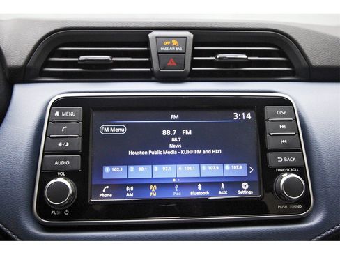 Used 2025 Nissan Versa SV w/ Trunk Package image 21