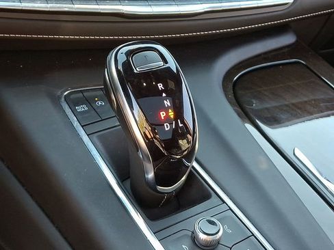 Certified 2024 Cadillac Escalade ESV Sport Platinum w/ LPO, ONYX Package image 17