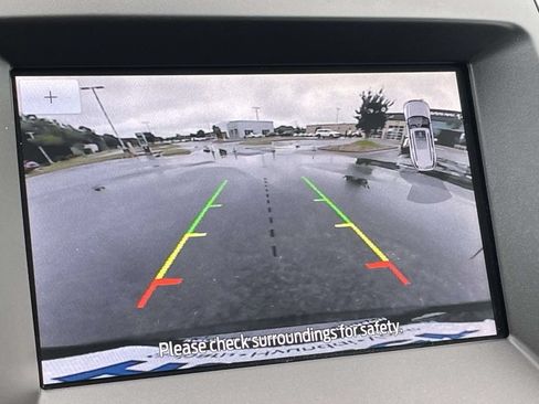 Used 2019 Ford Edge Titanium FWD image 18