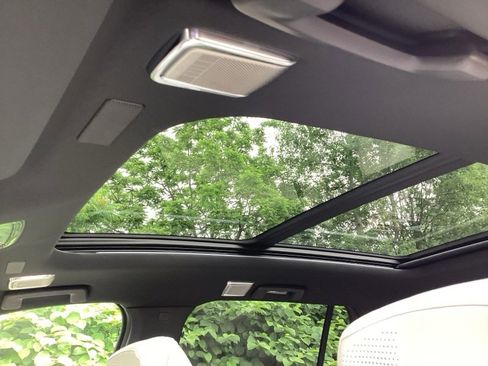 New 2026 Cadillac Vistiq Sport w/ LPO, Premium Carpet Package image 23