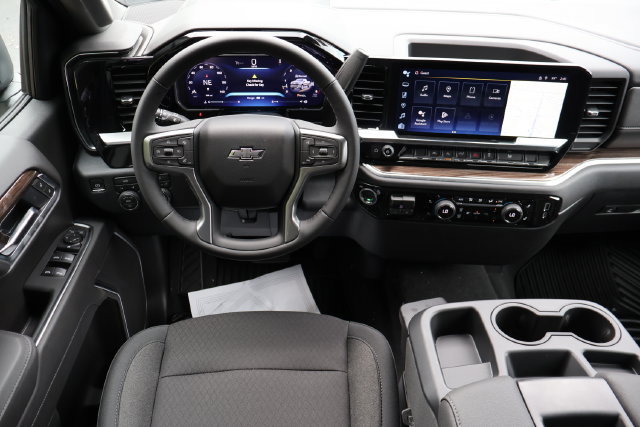 New 2026 Chevrolet Silverado 1500 RST AWD/4WD image 6