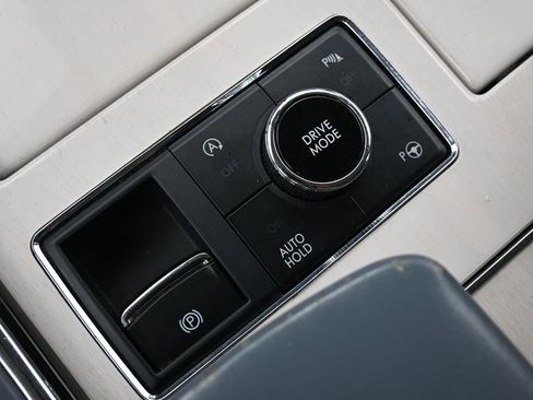 Used 2019 Lincoln Navigator Black Label w/ Cargo Package image 38