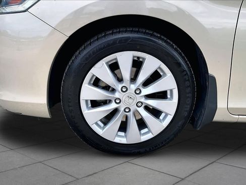 Used 2013 Honda Accord EX-L image 11