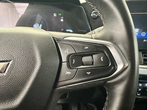 Used 2025 Chevrolet Trax LT w/ Driver Confidence Package FWD image 25