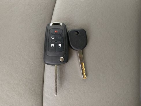 Used 2015 Chevrolet Trax LTZ FWD image 32